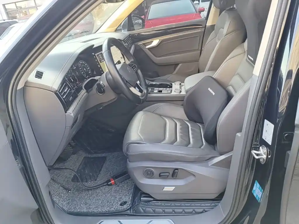Volkswagen Touareg — миниатюра 15