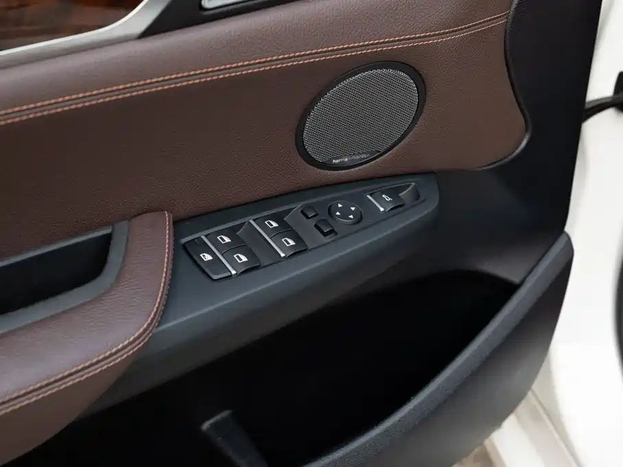 BMW X4 — миниатюра 8