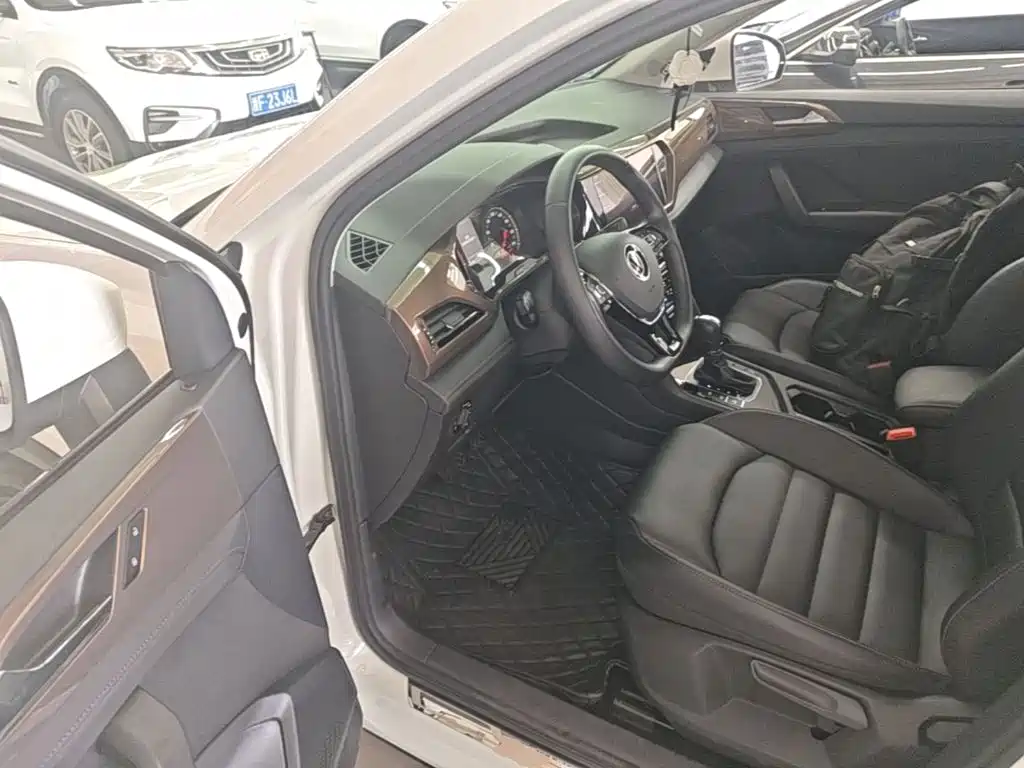 Volkswagen Tharu — миниатюра 16
