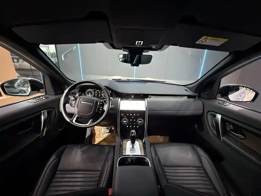 Land Rover Discovery Sport — миниатюра 9