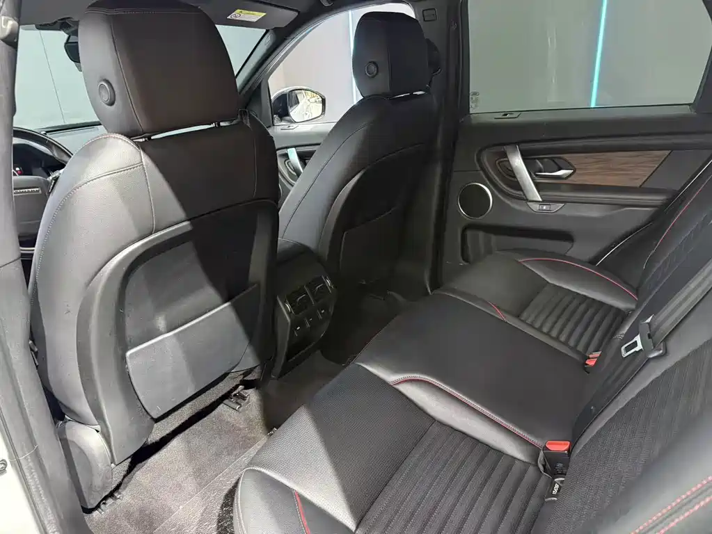 Land Rover Discovery Sport — миниатюра 10