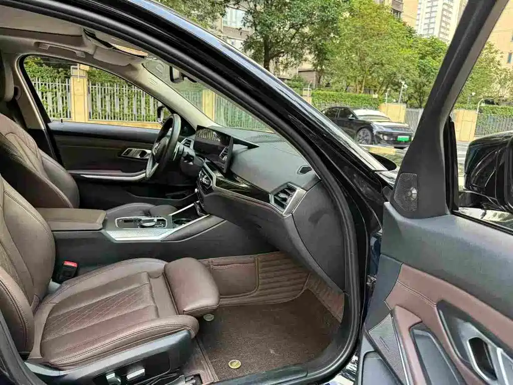 BMW 3 Series — миниатюра 8
