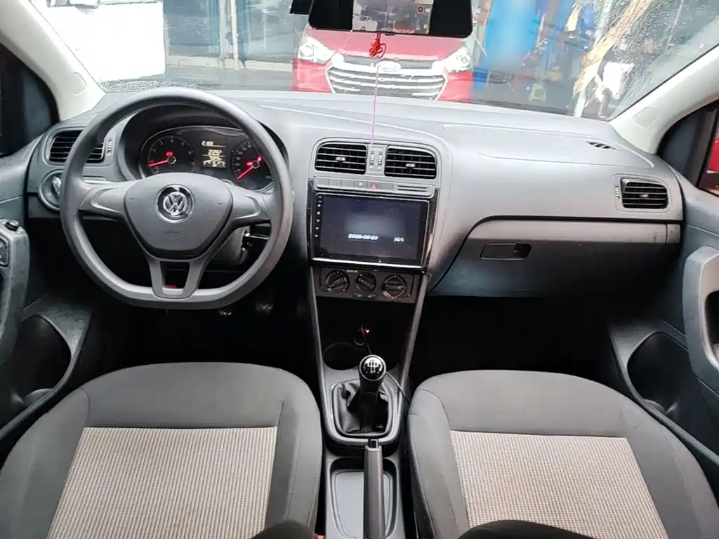 Volkswagen Polo — миниатюра 10