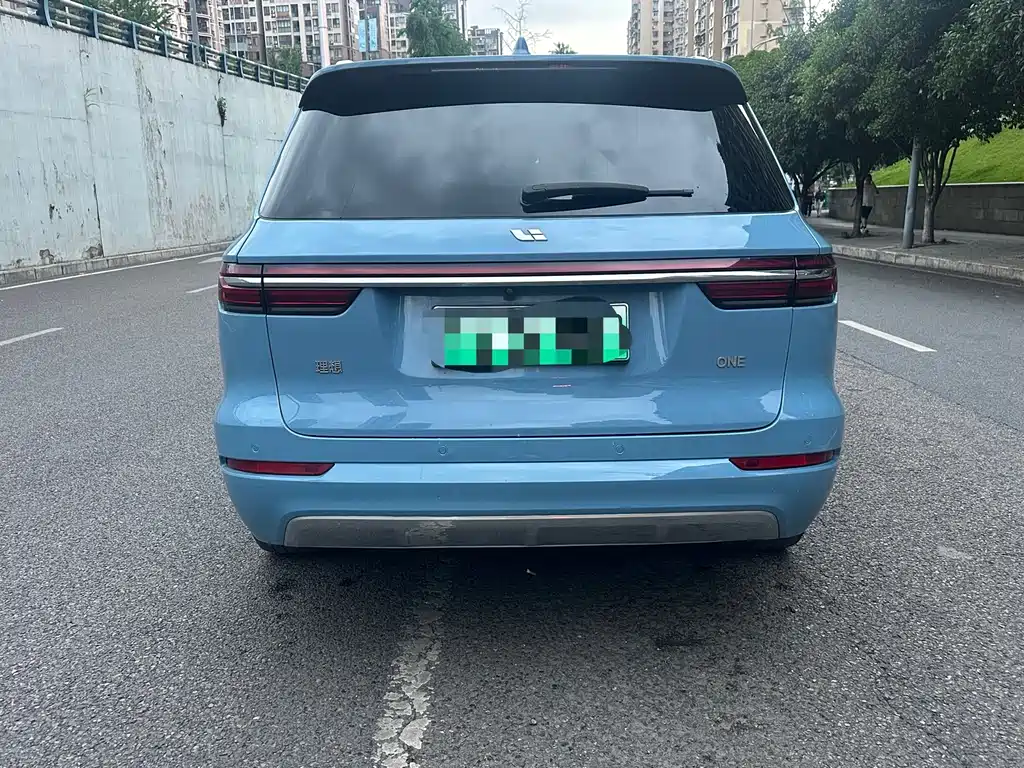 Li Auto ONE 2021 6 мест