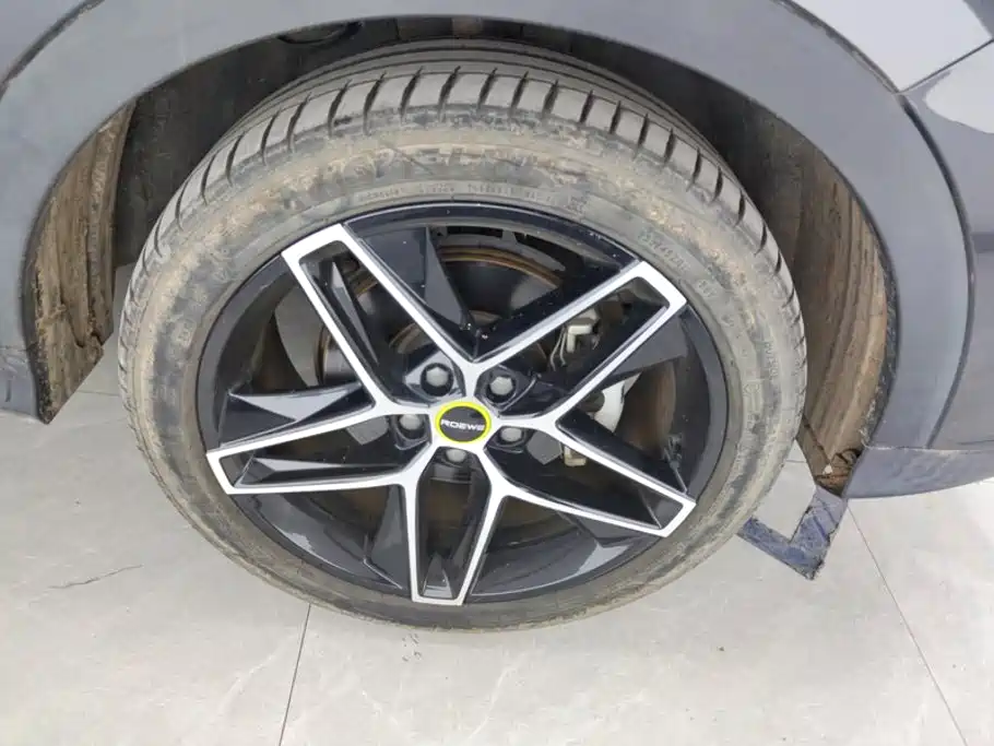 Roewe RX5 — миниатюра 6