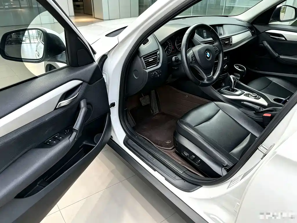 BMW X1 — миниатюра 5