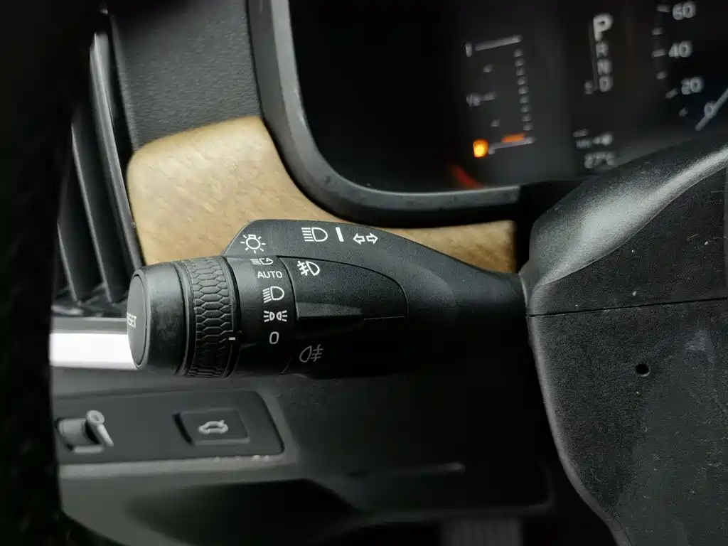 Volvo S90 — миниатюра 21