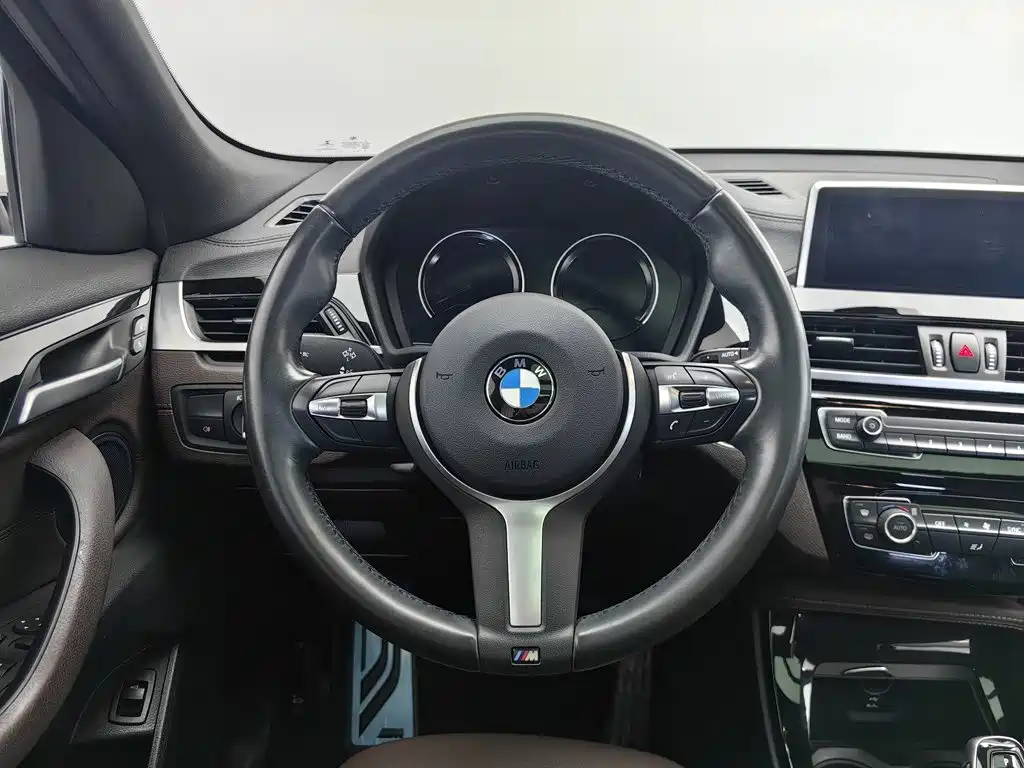 BMW X2 — миниатюра 11