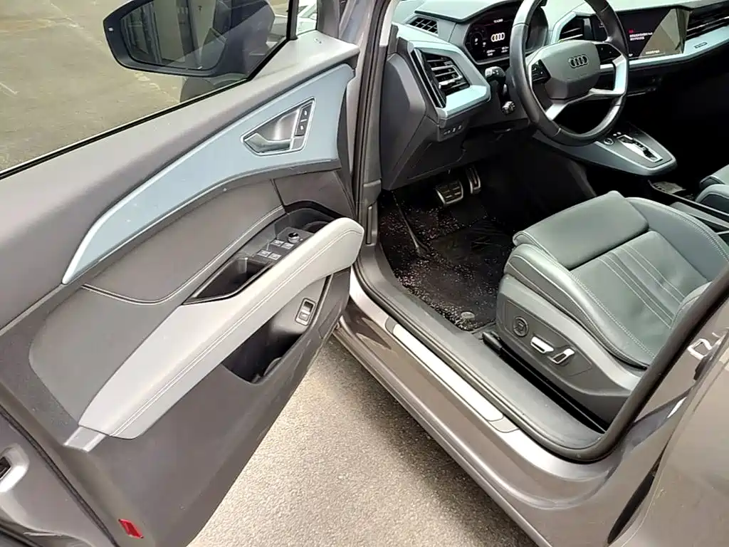Audi Q5 e-tron — миниатюра 16