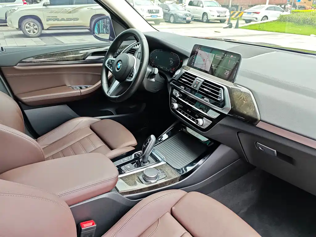BMW X3 — миниатюра 24