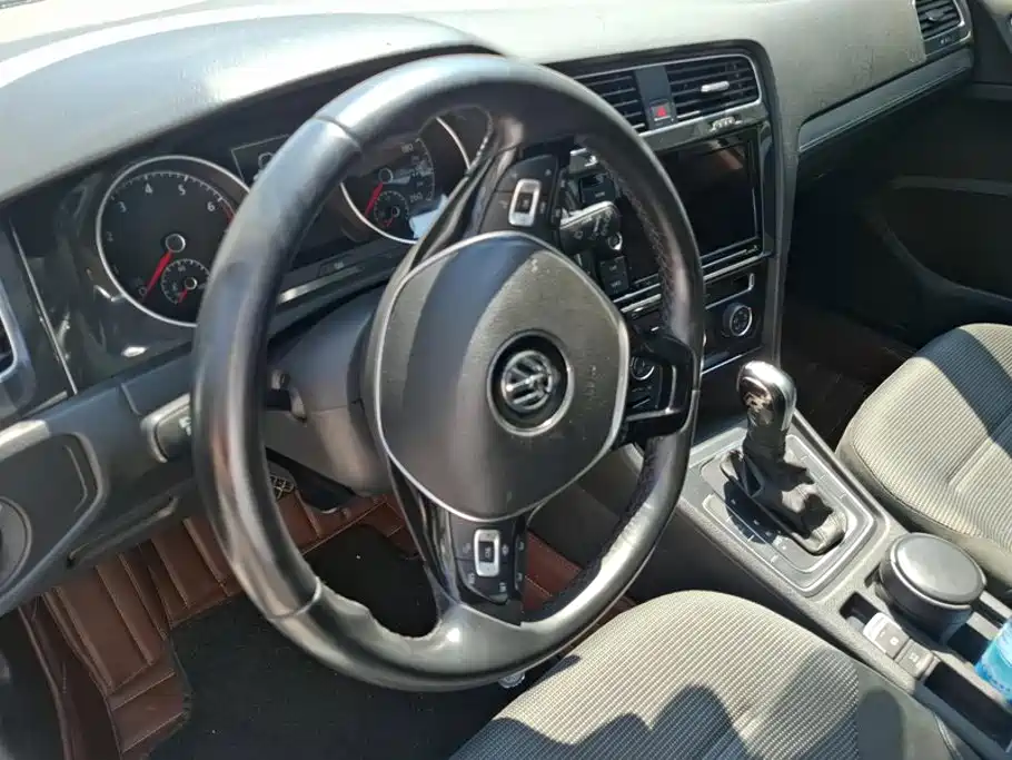 Volkswagen Golf — миниатюра 15