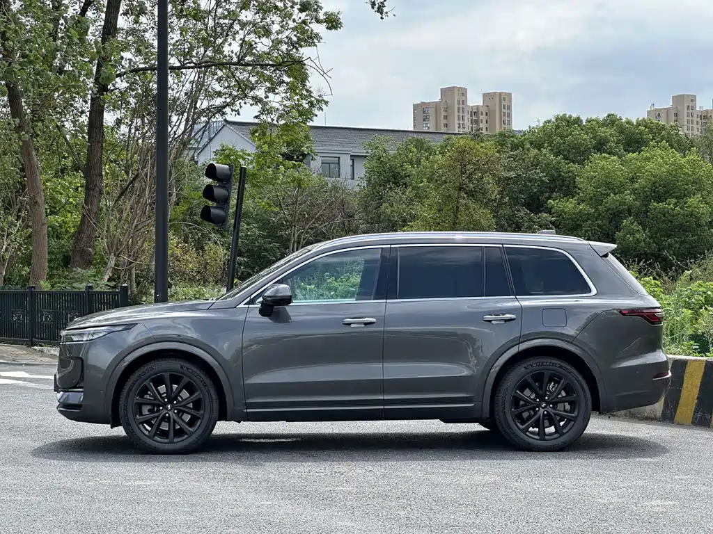 Li Auto Li ONE — миниатюра 4