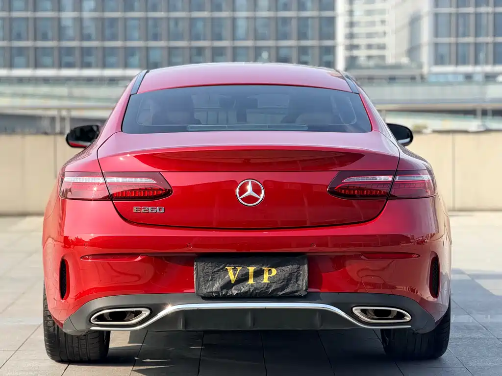 MERCEDES-BENZ E CLASS