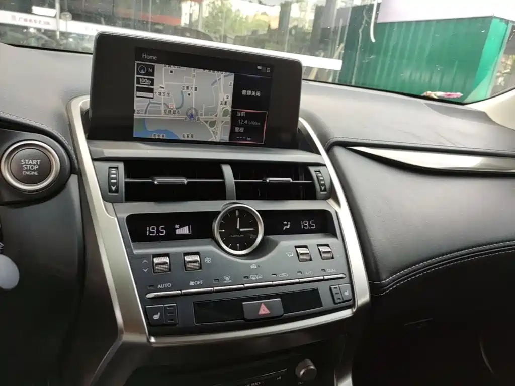 Lexus NX — миниатюра 13