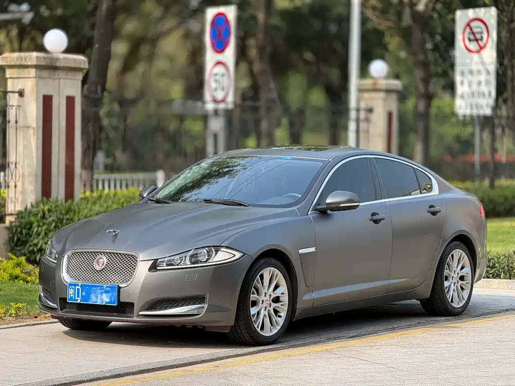 Jaguar XF 2014