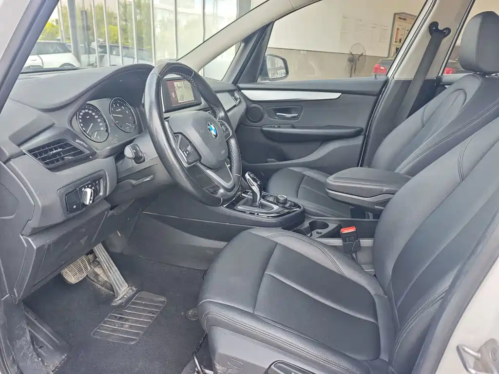 BMW 2 Series Gran Tourer — миниатюра 10