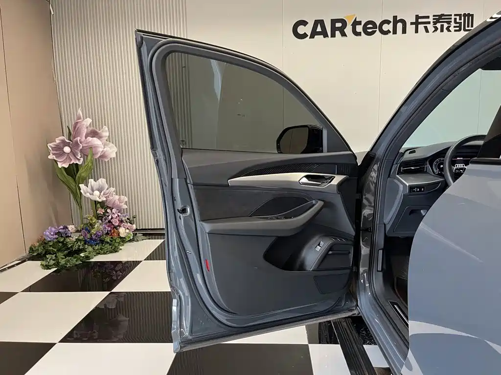 Audi Q6 — миниатюра 15