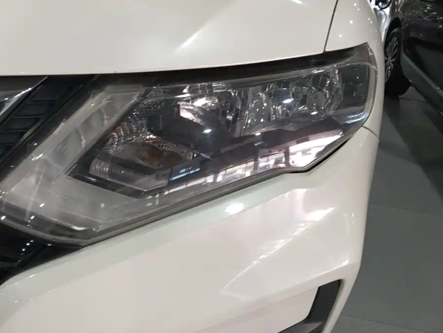 Nissan X-Trail — миниатюра 5