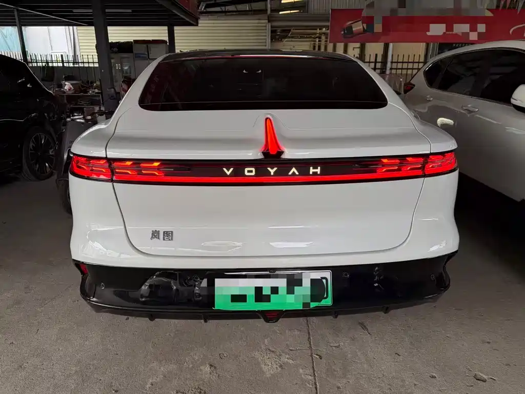 Voyah Passion 2024 PHEV Flagship