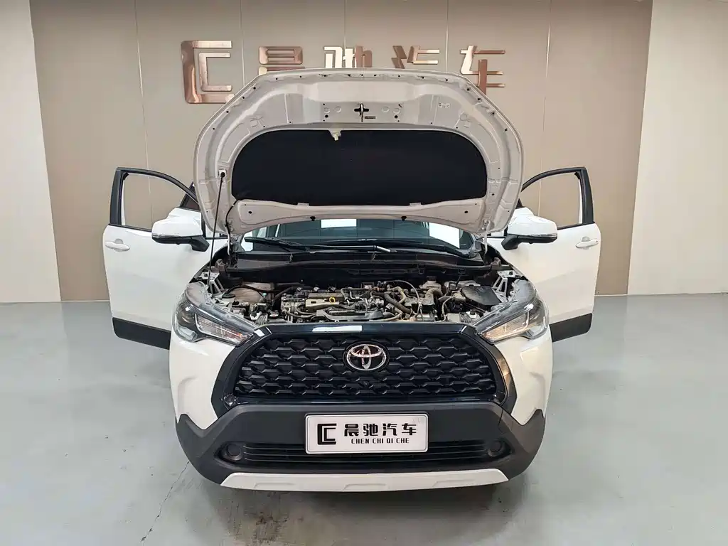 Toyota Corolla Cross — миниатюра 14