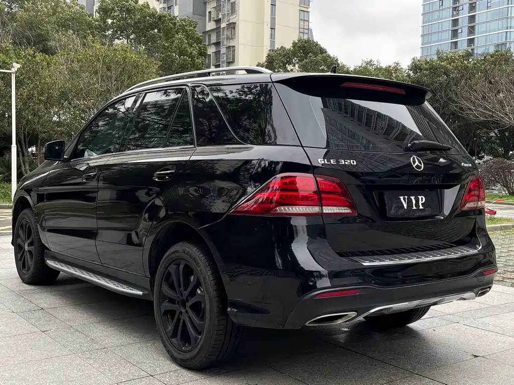 MERCEDES-BENZ GLE