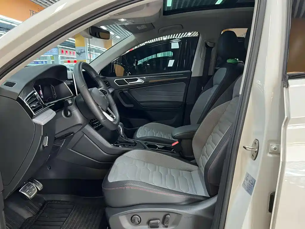 Volkswagen Tiguan X — миниатюра 4