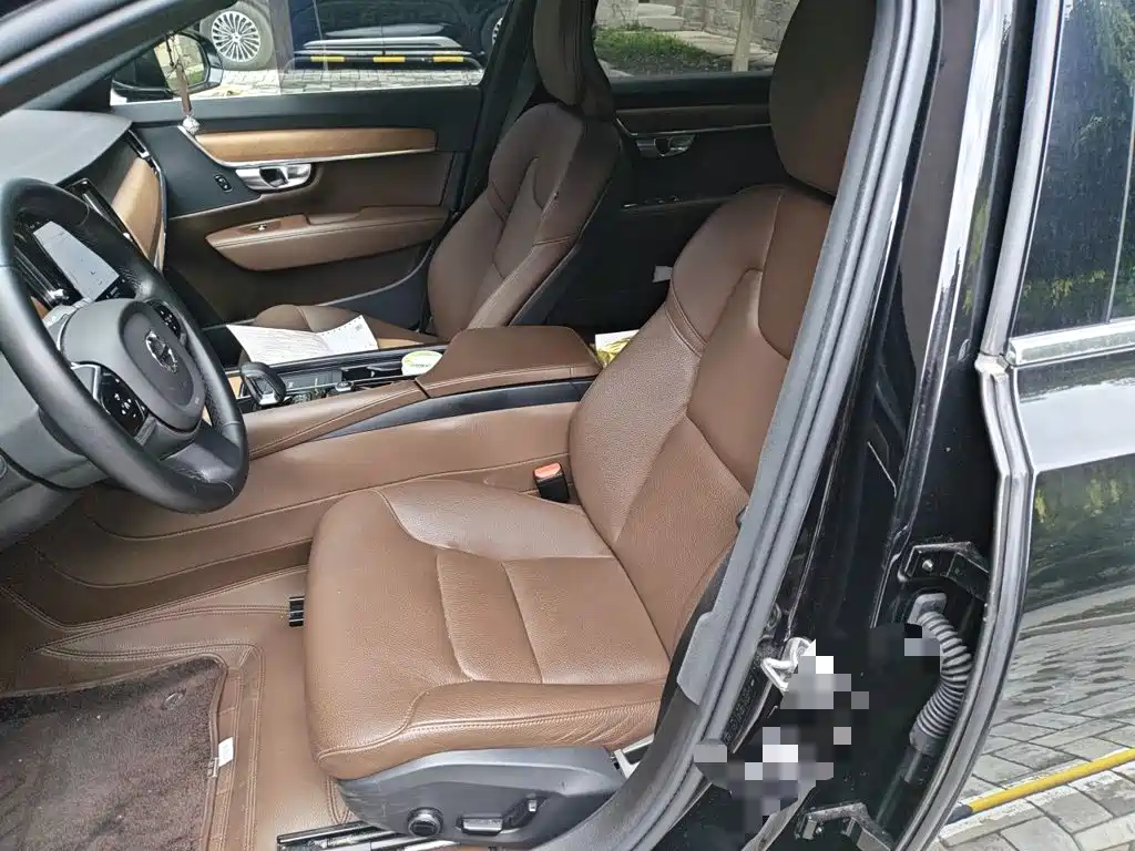 Volvo S90 — миниатюра 12