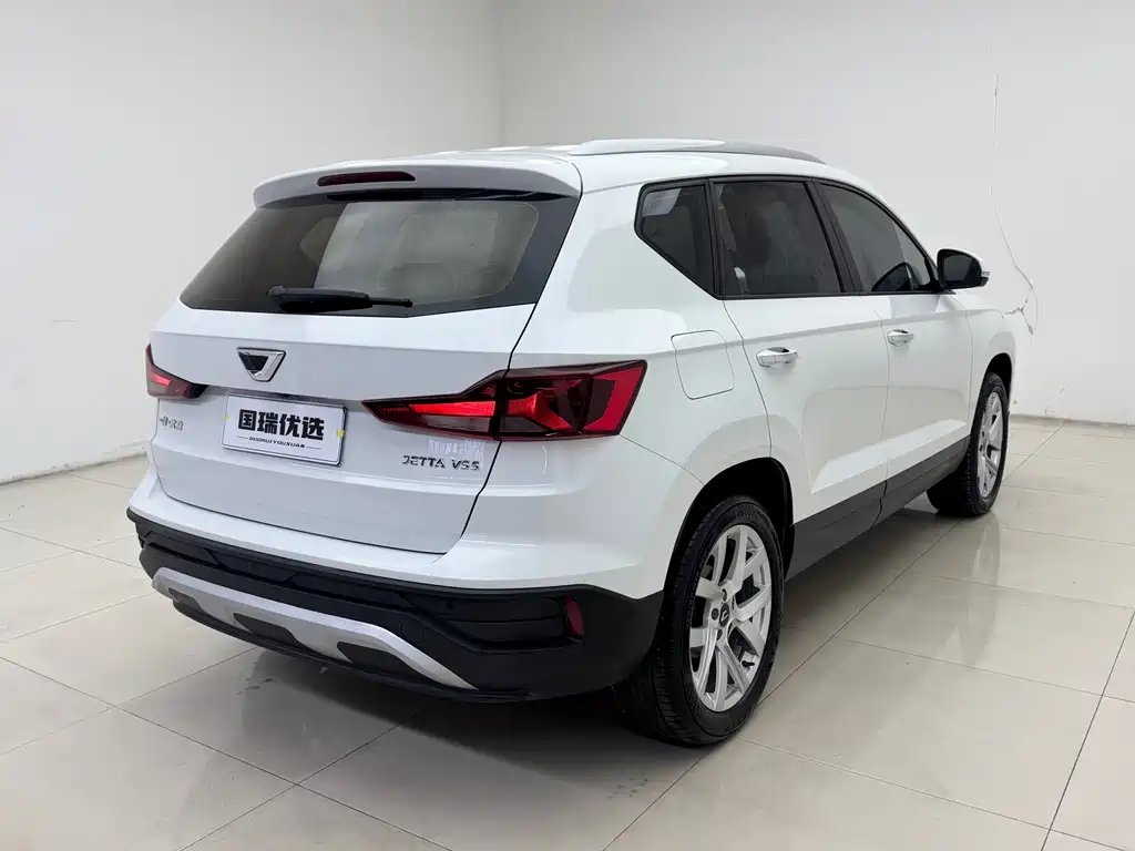 JETTA VS5