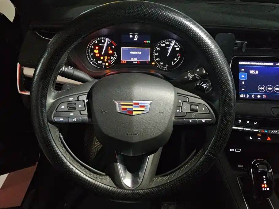 Cadillac XT4 — миниатюра 15