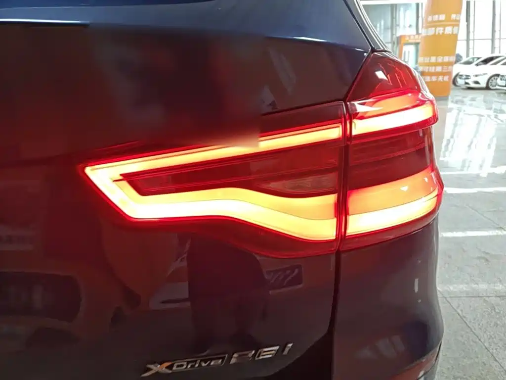BMW X3 — миниатюра 8