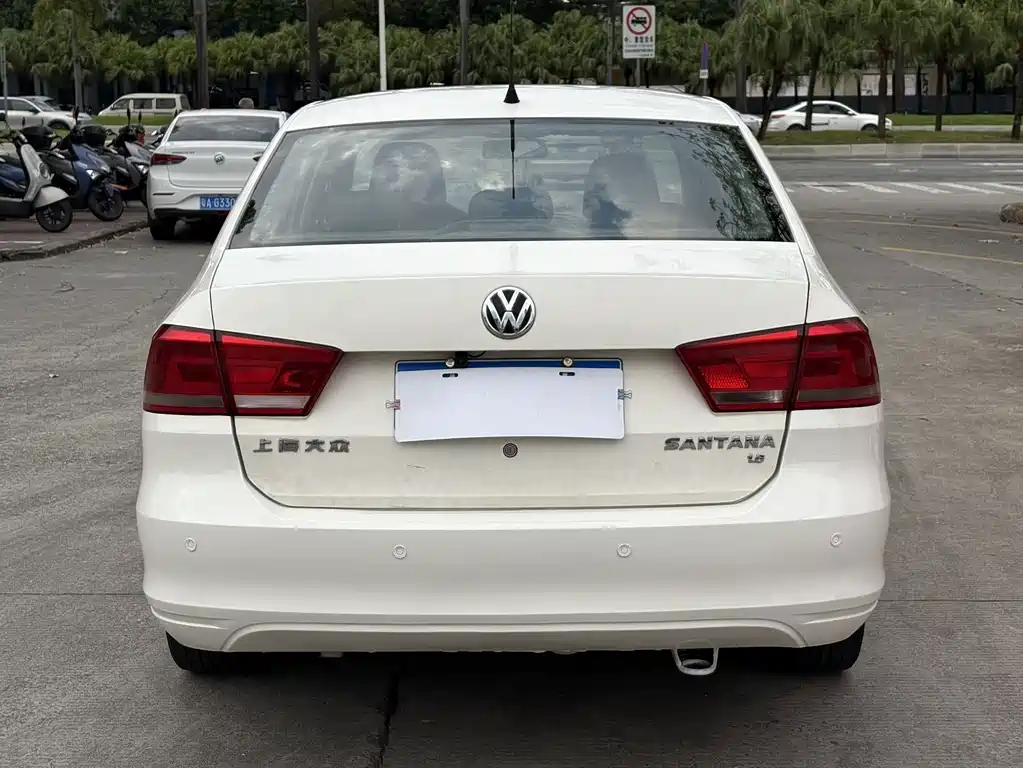 Volkswagen Santana — миниатюра 9
