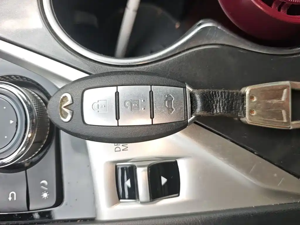 Infiniti Q50L — миниатюра 9