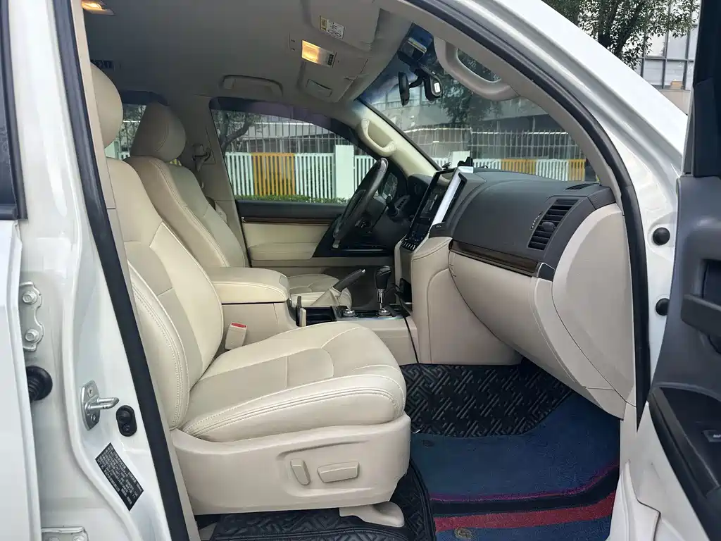 Toyota Land Cruiser — миниатюра 19