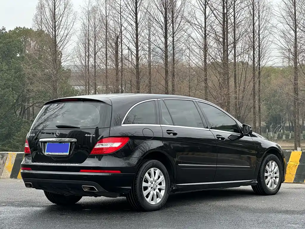 MERCEDES-BENZ R CLASS