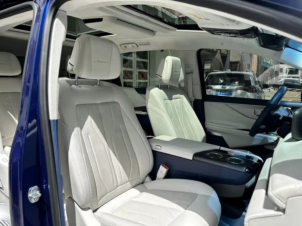 Buick GL8 Hybrid LandKing Luxury Enjoy Edition 7 seats, фото 19