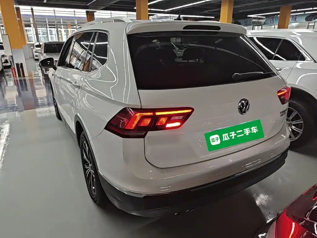 Volkswagen Tiguan L — миниатюра 5