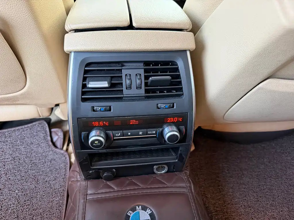 BMW 5 Series GT — миниатюра 16