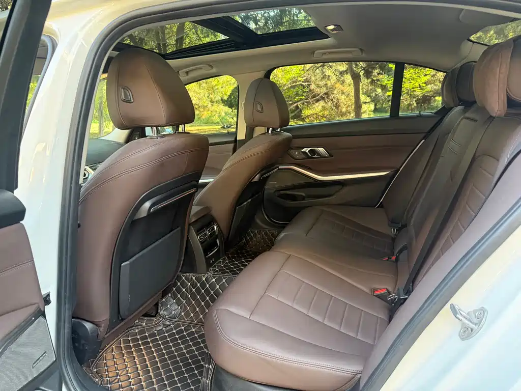 BMW 3 Series — миниатюра 7