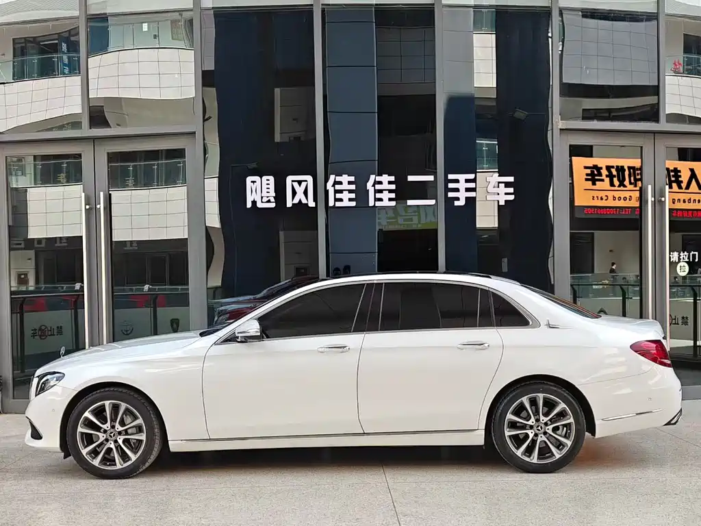 MERCEDES-BENZ E CLASS