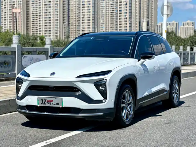 NIO ES6