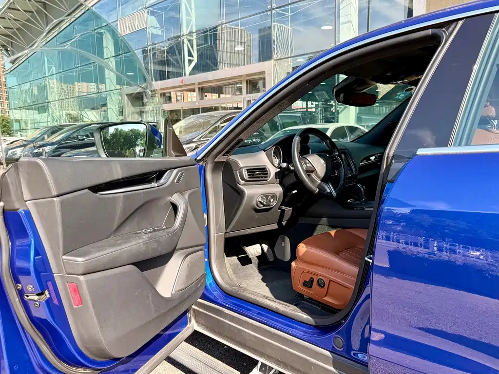 Maserati Levante — миниатюра 10
