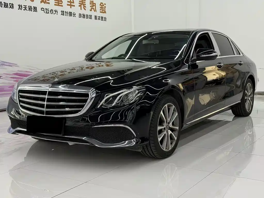Mercedes-Benz E-Class — миниатюра 3