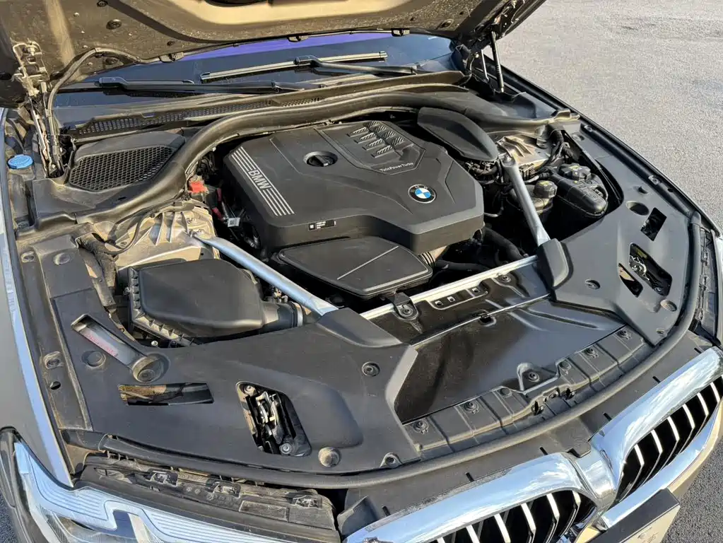 BMW 5 Series — миниатюра 23