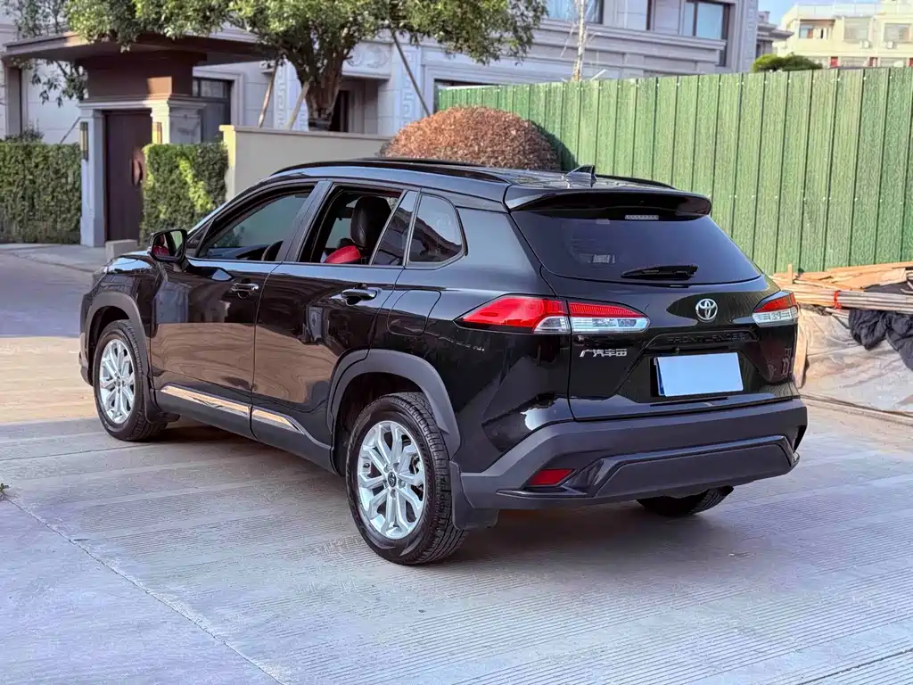 Toyota Frontlander — миниатюра 7