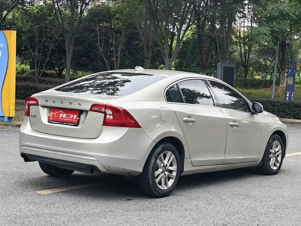 Volvo S60 — миниатюра 9