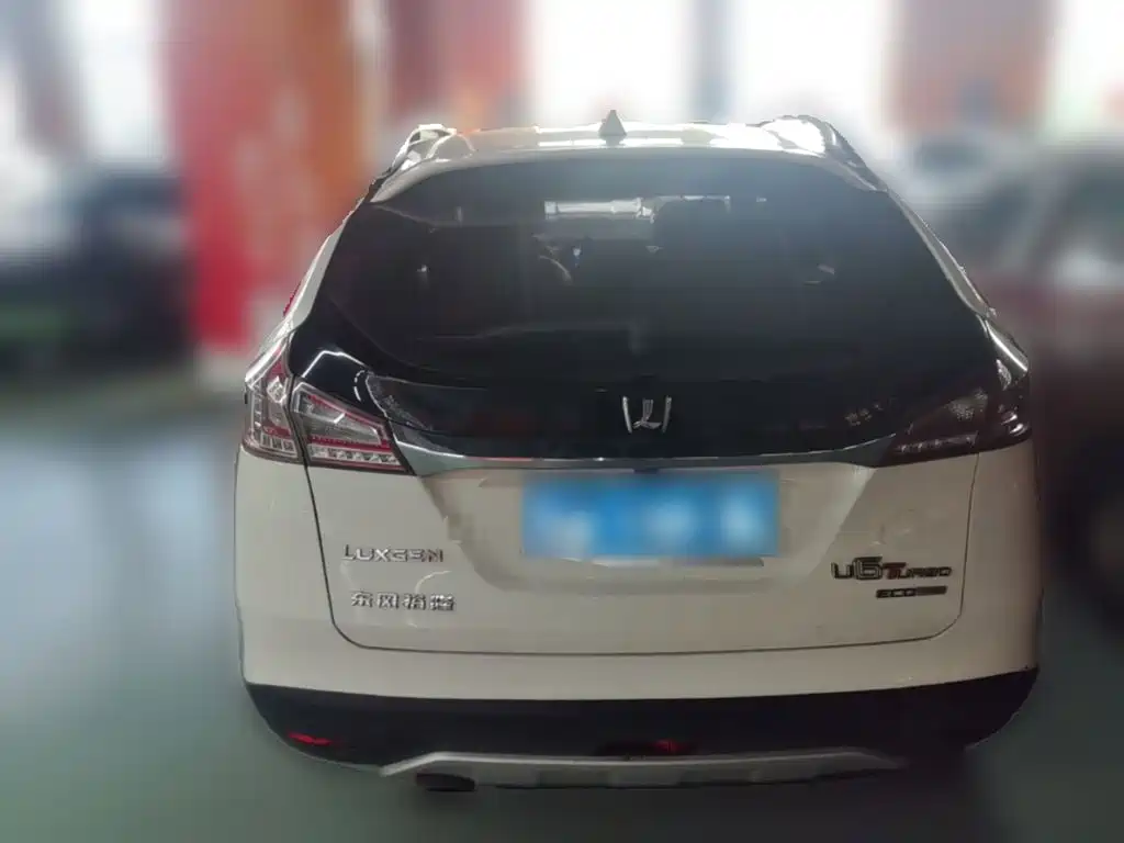 Luxgen U6 — миниатюра 8