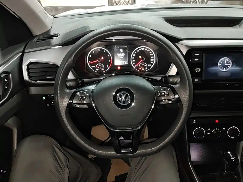 Volkswagen T-Cross — миниатюра 11