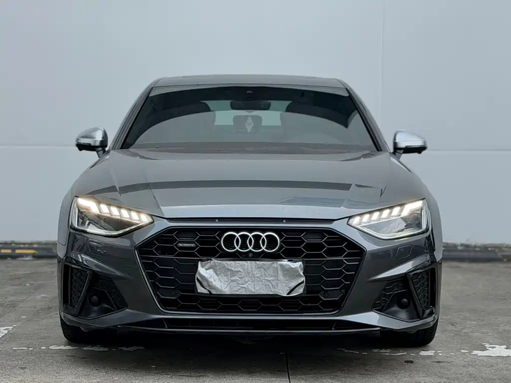 Audi A4L 2022 45 TFSI quattro