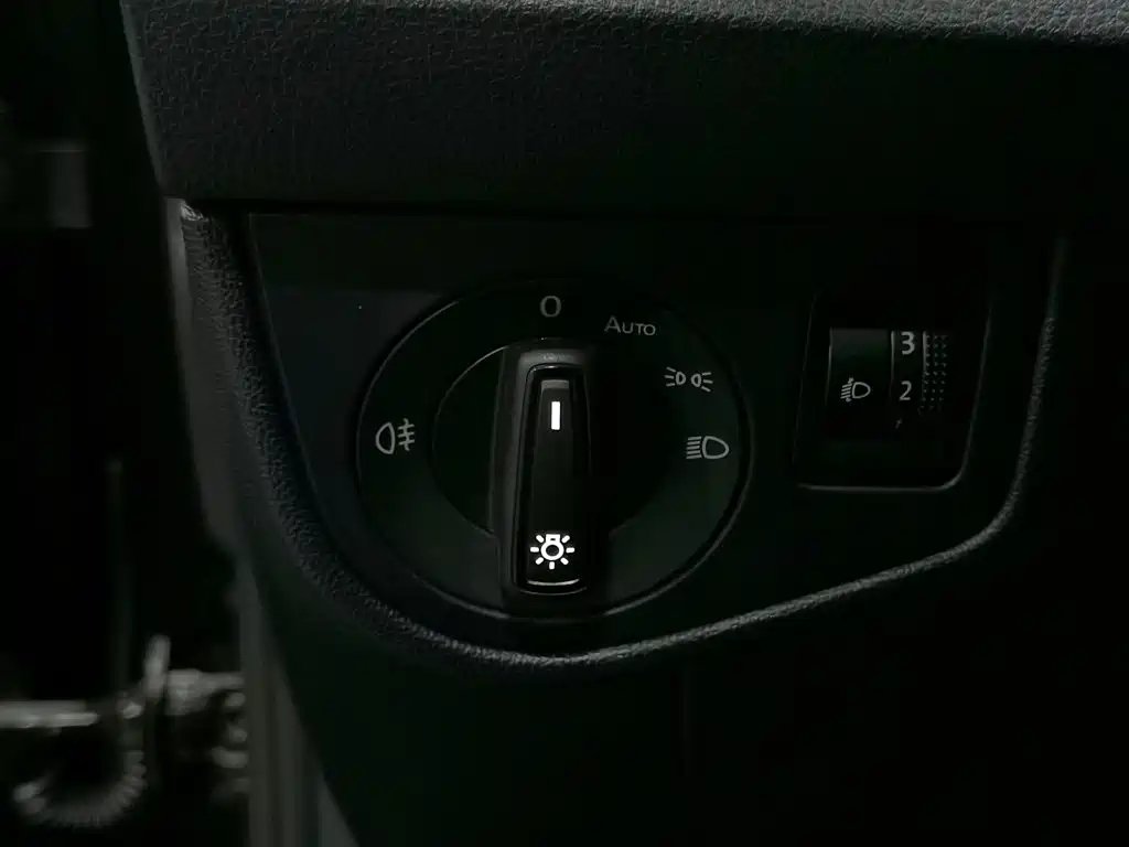 Volkswagen Lavida — миниатюра 21
