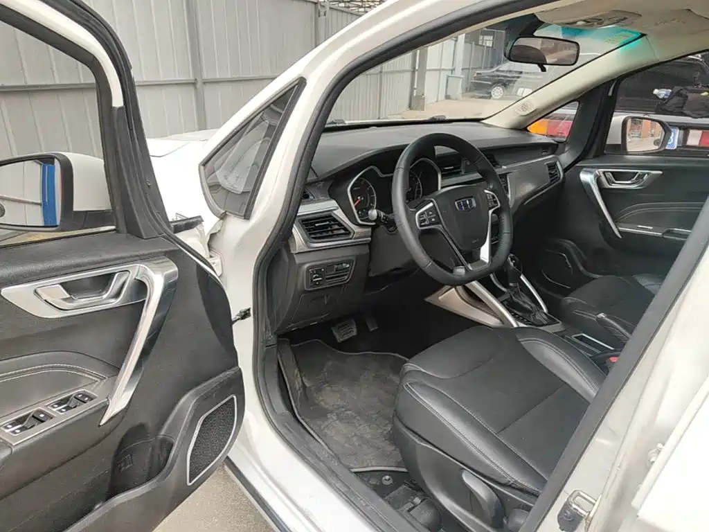 Geely Vision X3 — миниатюра 16